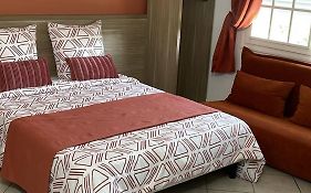 Appartement 4 , Disneyland - Parking Gratuit - Maison Des Platanes
